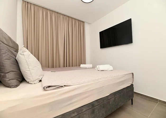 Blue Sea & Red Sunset Traù