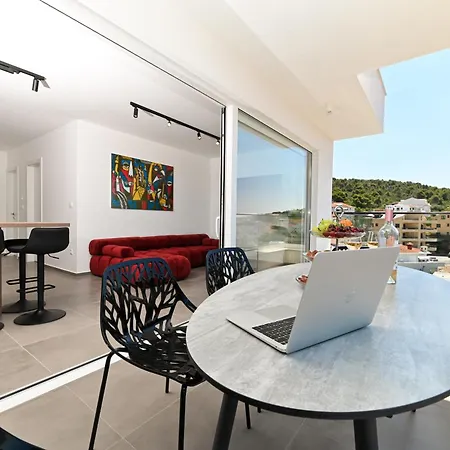 Blue Sea & Red Sunset Traù