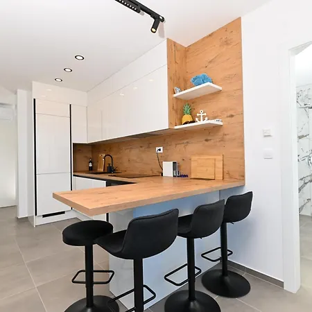 Blue Sea & Red Sunset Appartamento