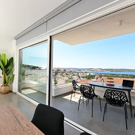 Blue Sea & Red Sunset Apartman *