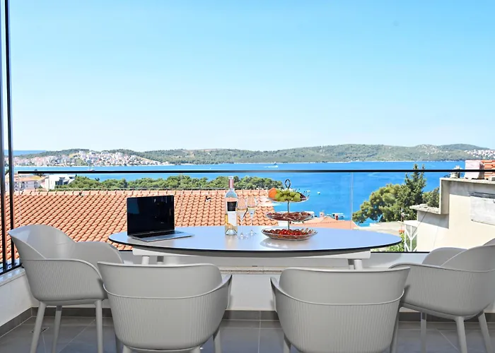 Blue Sea & Red Sunset Appartement *